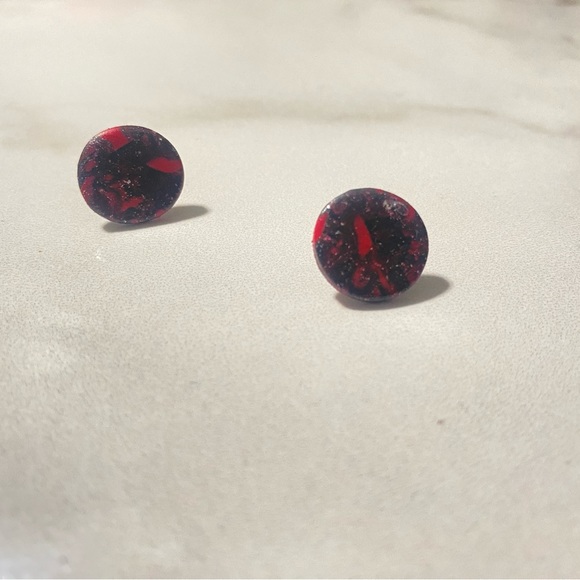 Georgia Clay Earrings🛑SOLD🛑 - Picture 2 of 2